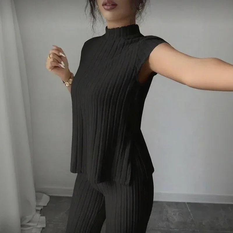 Selmira™ Ribbed Set with Minimalist Elegance