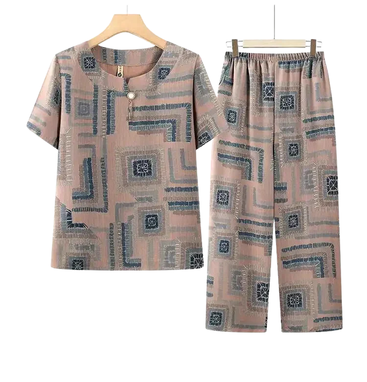 Harmony™ Set In Lightweight Poplin With Retro-Chic Print / The Perfect Balance Between Style and Everyday Comfort!