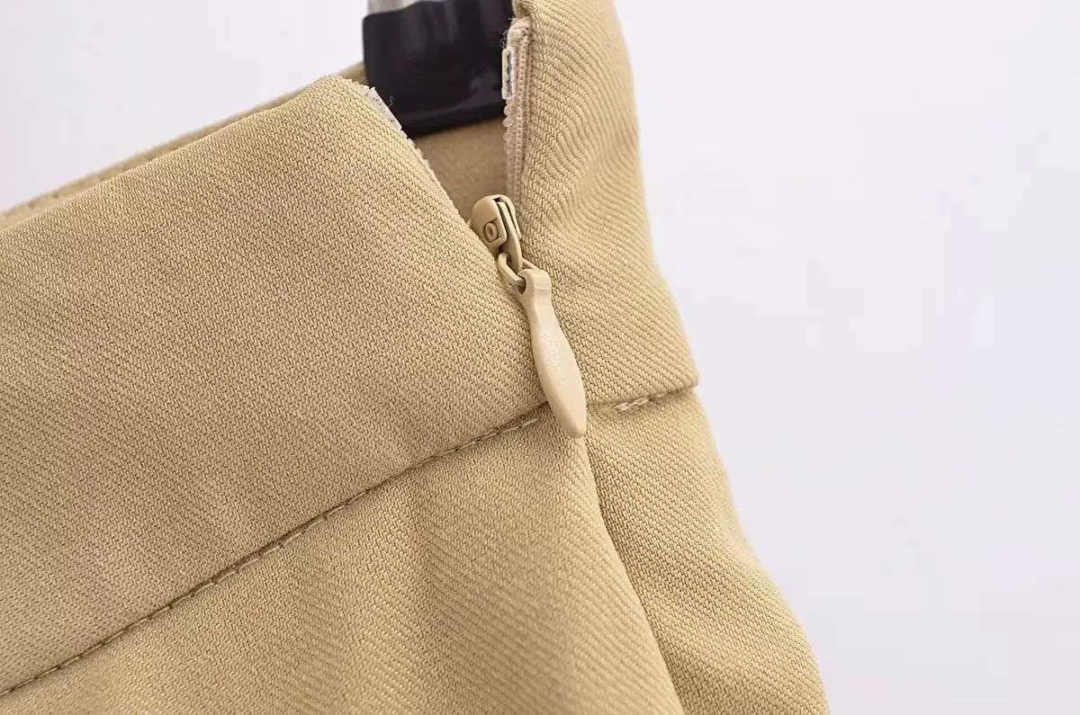 Women’s Wide-Leg Khaki Pants – Elegant High-Waist Trousers with a Modern Overlap Design