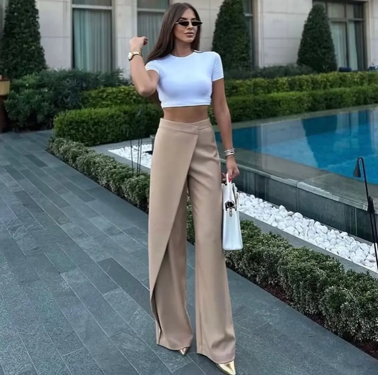 Women’s Wide-Leg Khaki Pants – Elegant High-Waist Trousers with a Modern Overlap Design