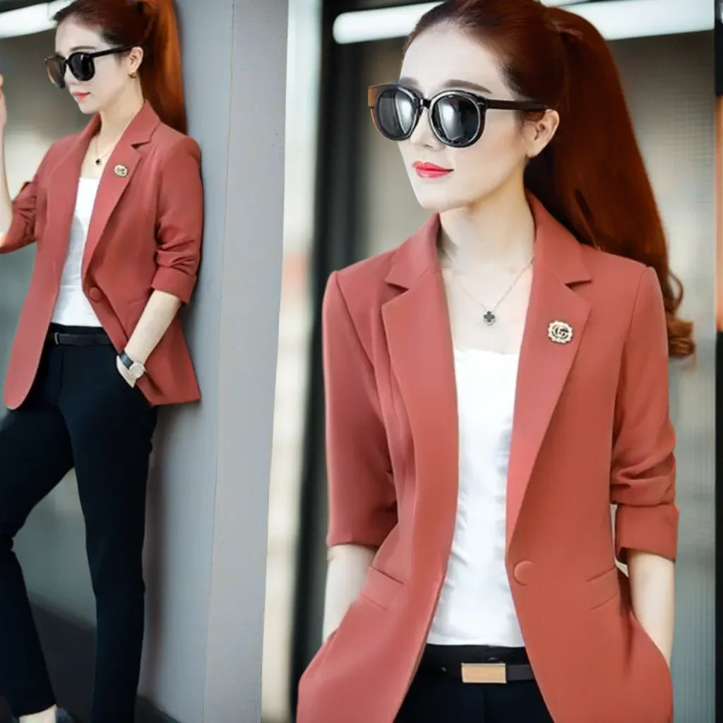 Women’s Lightweight Casual Blazer with Brooch – Elegant Style and Everyday Comfort